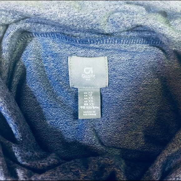 GapFit Breathe Pullover - Picture 3 of 3